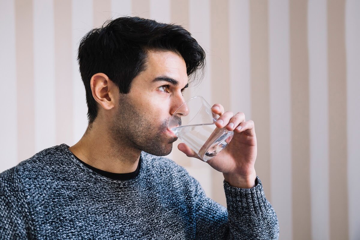 can gargling salt water help sore throat