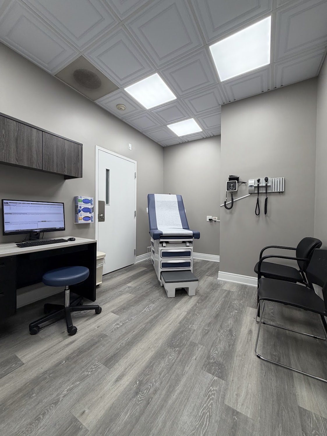 Family Urgent Care Logan Square exam room